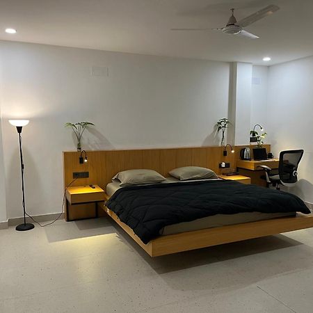 Bed and Breakfast Vaara Neu-Delhi Exterior foto